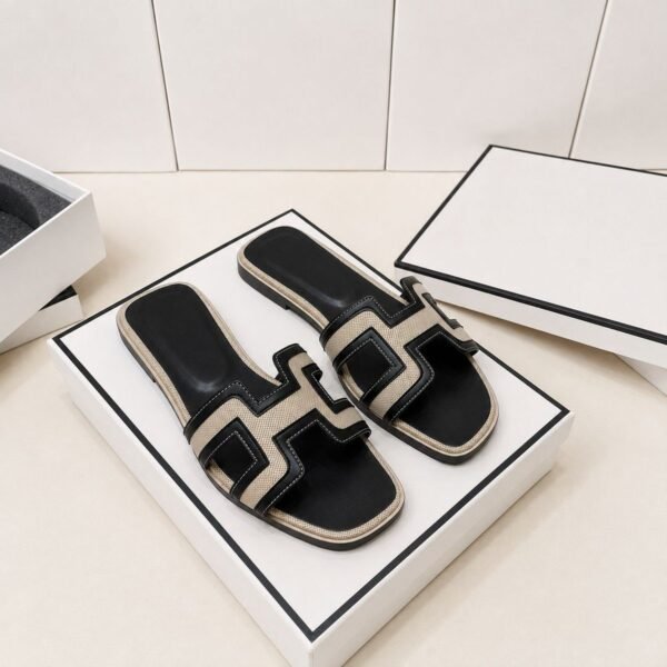 HMSORCNV.shop_-1 Oran Sliders — Canvas / Black