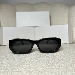 Rectangular Sunglasses — Black / White